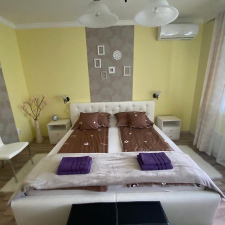 Eszter Apartman Eger Zewnętrze zdjęcie