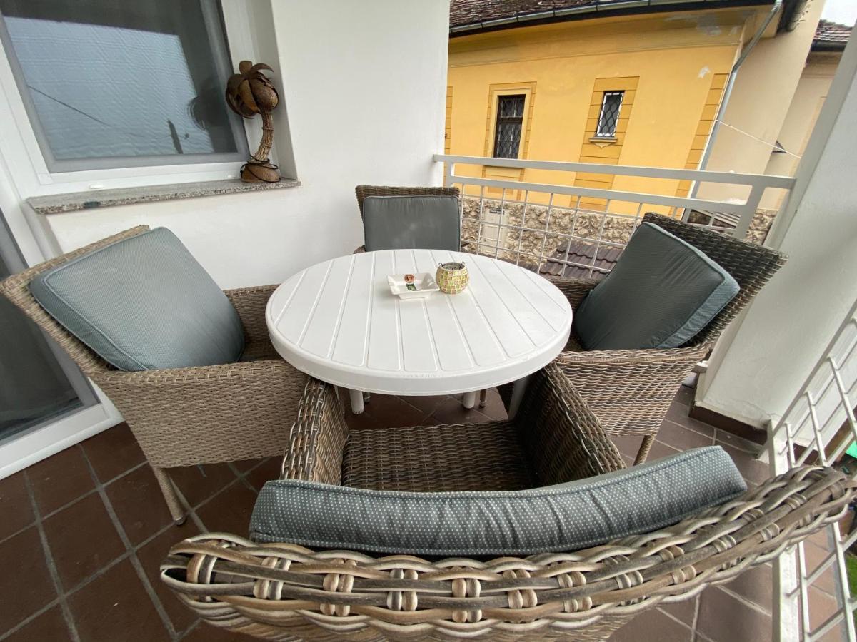 Eszter Apartman Eger Zewnętrze zdjęcie