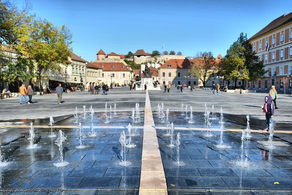 Eszter Apartman Eger Zewnętrze zdjęcie