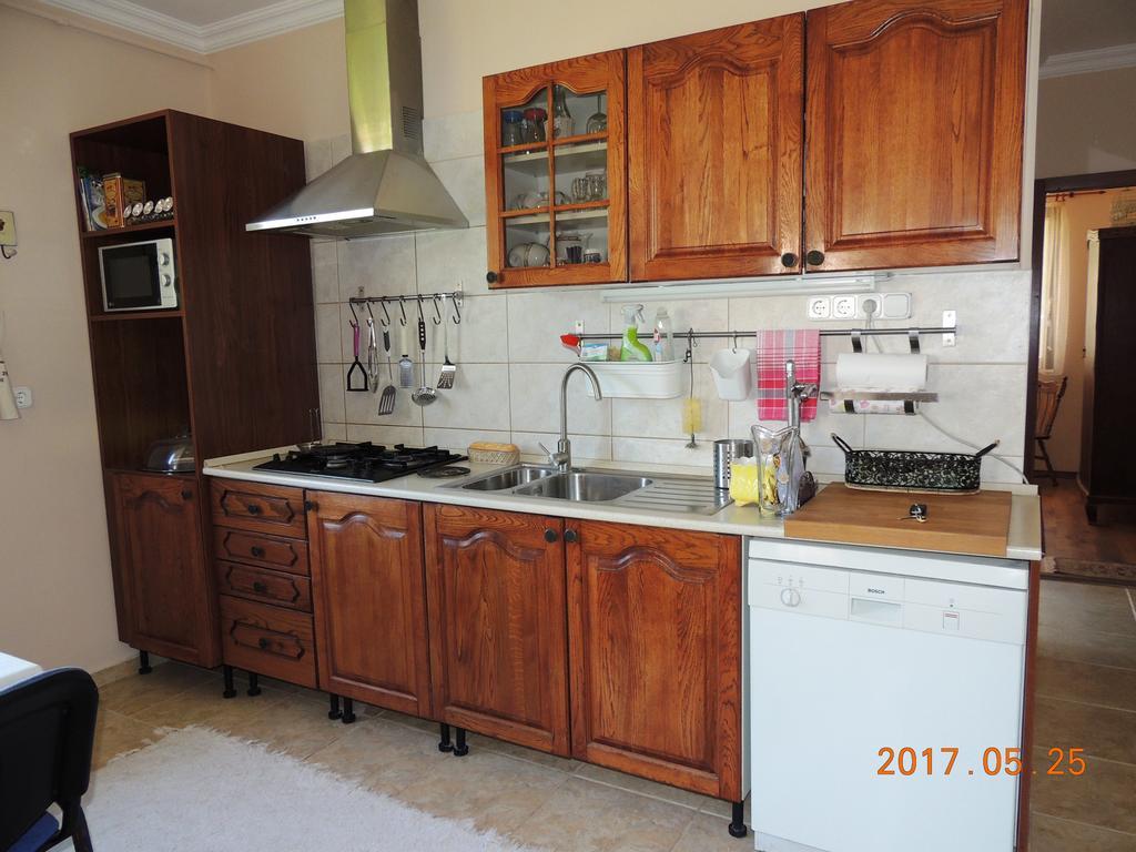 Eszter Apartman Eger Zewnętrze zdjęcie
