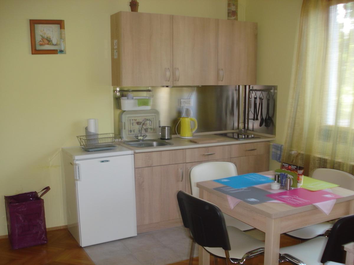 Eszter Apartman Eger Zewnętrze zdjęcie