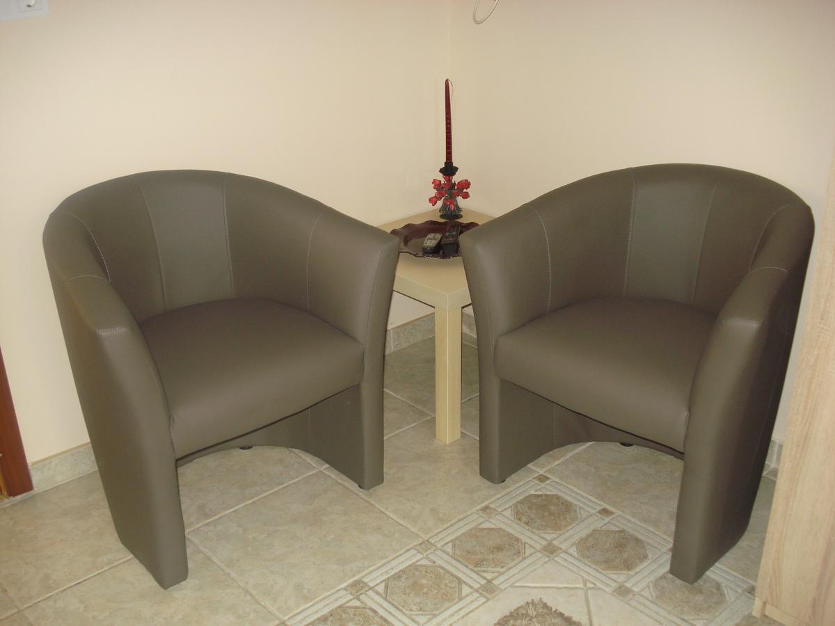 Eszter Apartman Eger Zewnętrze zdjęcie